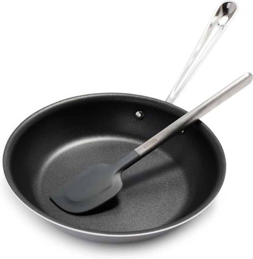 https://www.benandtournesol.com/cdn/shop/products/All-Clad-d3-Stainless-10-Non-Stick-Fry-Pan-wSpatula-PR41103NSR2_1100x971__66356.jpg?v=1661707498